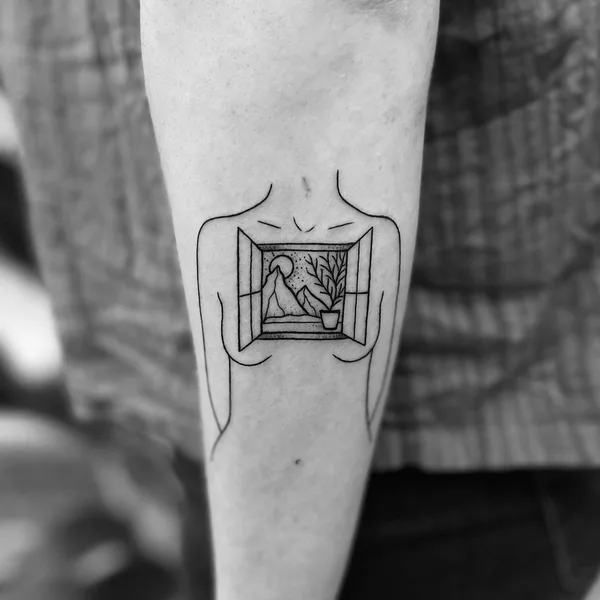 Linework tattoo by Bojana in Amsterdam