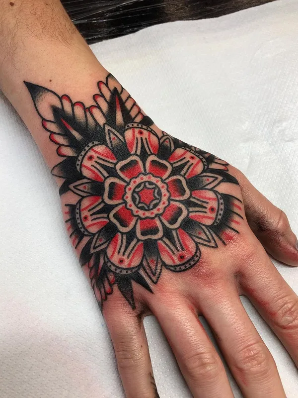 Traditional tattoo by Jeroen van Dijk in Amsterdam