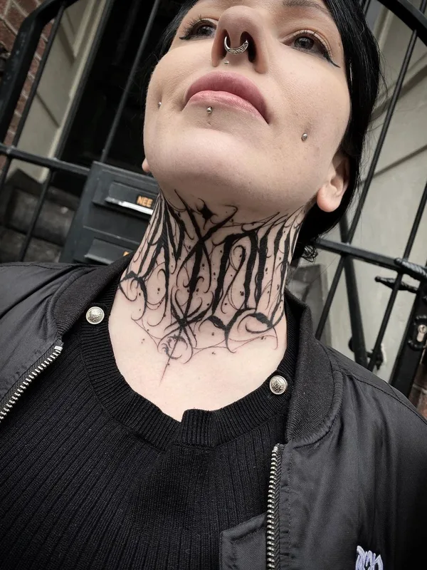 female black blackwork татуировка на neck #44937 | Тату мастер Diego Garrafa