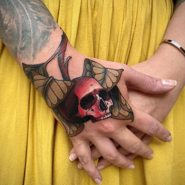 Neo Traditional tattoo by Екатерина Острова in Moscow
