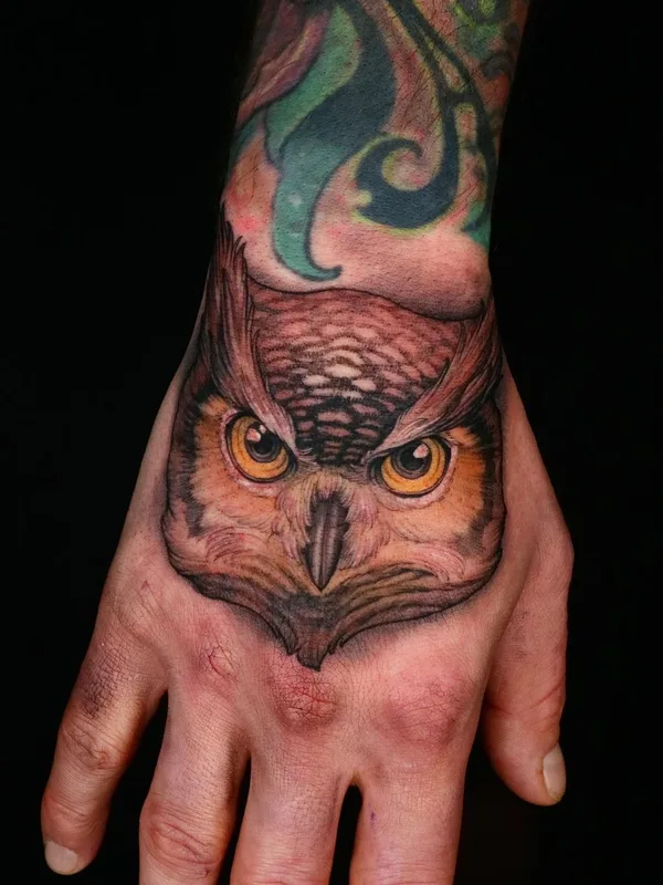 color realism татуировка на back of hand #46678 | Тату мастер Swan Tattooer