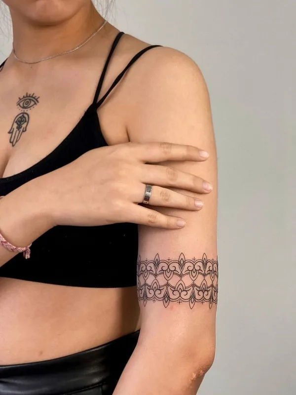 female black ornamental 타투 부위 forearm #61554 | 타투이스트 balaussa.art