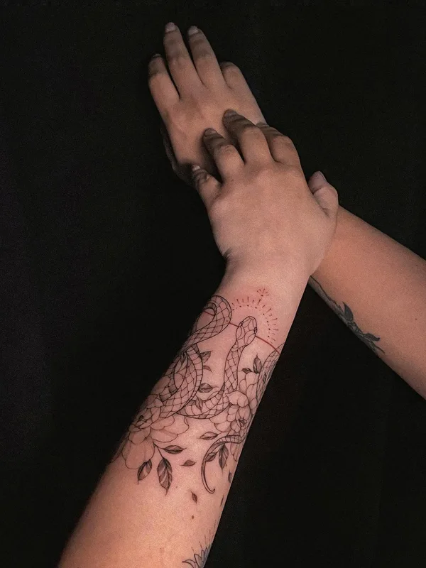 black linework 타투 부위 forearm #61551 | 타투이스트 balaussa.art