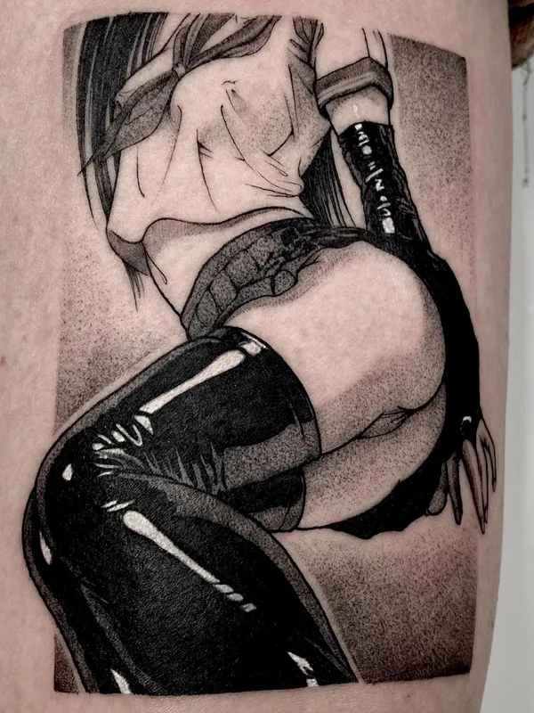 female black blackwork tattoo auf thigh #61626 | Tätowierer Abra Tattoo