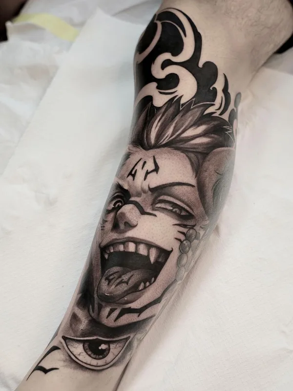 black and grey black and grey tattoo auf forearm #61629 | Tätowierer Abra Tattoo