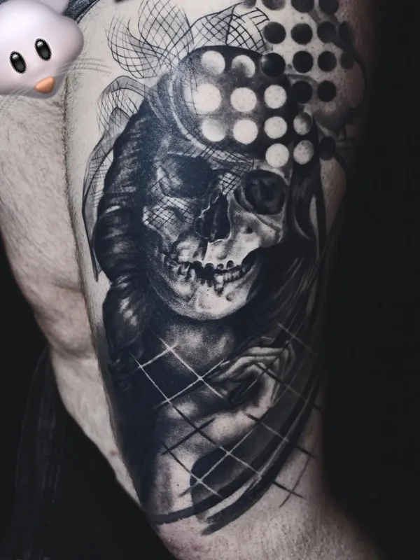 black and grey black and grey tatouage sur thigh #50870 | Artiste tatoueur Марина Игнатюк