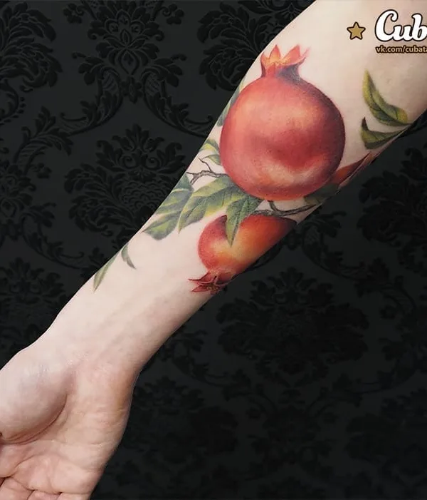 color realism tatouage sur forearm #50873 | Artiste tatoueur Марина Игнатюк