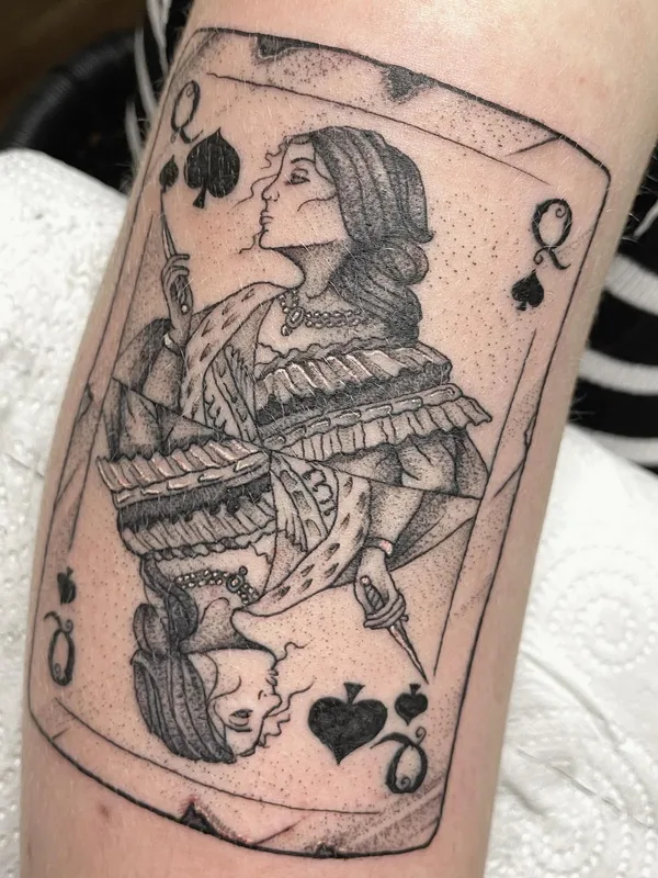 black and grey blackwork tatouage sur forearm #50885 | Artiste tatoueur Артур Михайлов