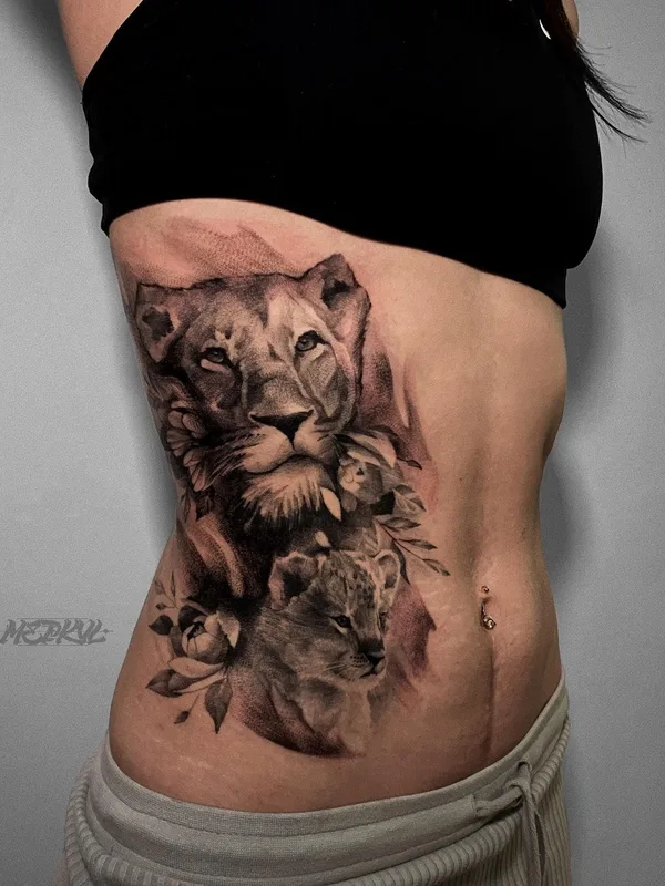female black and grey realism татуировка на side #50908 | Тату мастер Слава Меркул