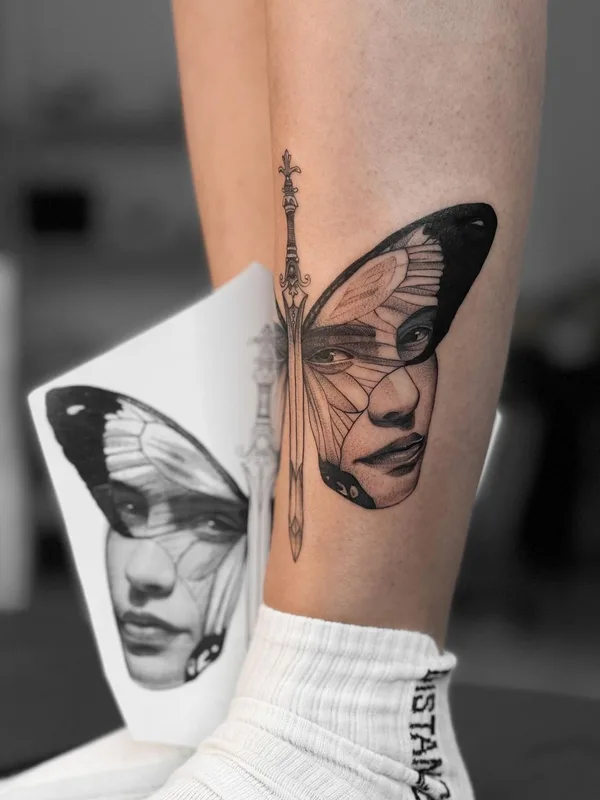 black and grey black and grey tatouage sur ankle #50949 | Artiste tatoueur Яна
