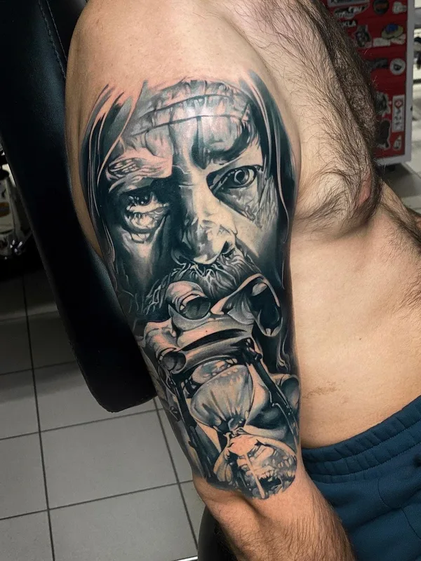male black and grey realism tatuaje en full sleeve #51020 | Tatuador Михаил Стороженко