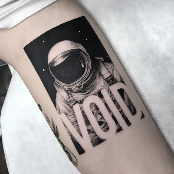 Graphic tattoo by Savaş Doğan in Istanbul