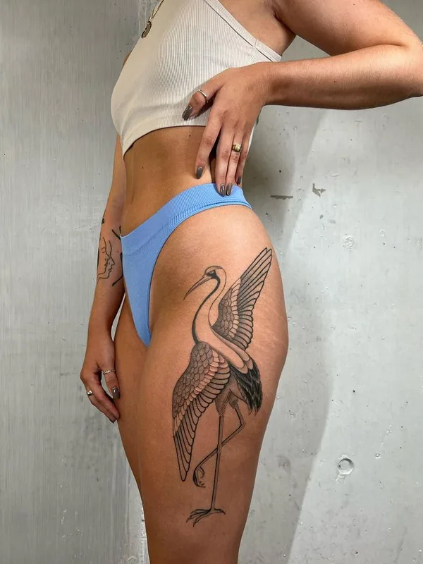 female black and grey japanese 타투 부위 thigh #66381 | 타투이스트 Alvaro Groznyy
