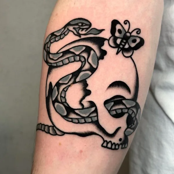 Traditional tattoo by Jordalive in Zürich