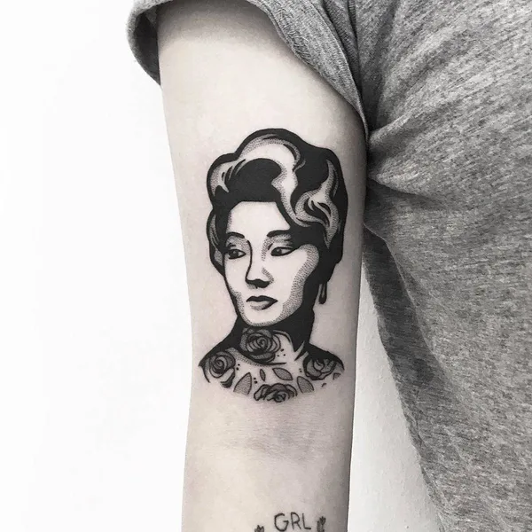 Graphic tattoo by Pulled Poltergeist in Malmö