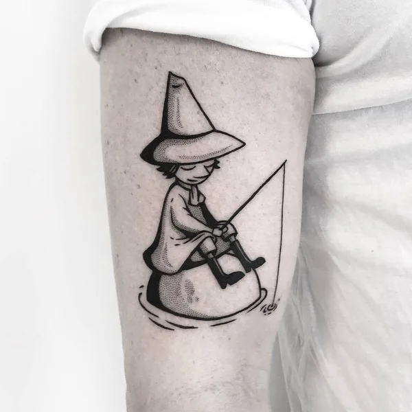 Graphic tattoo by Pulled Poltergeist in Malmö