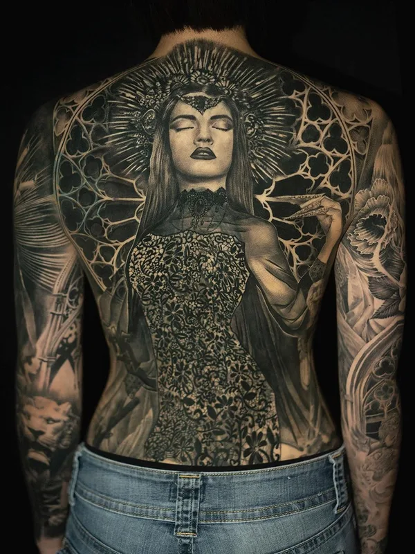black and grey realism tatuaje en full back #40115 | Tatuador Денис Тидан Торикашвили