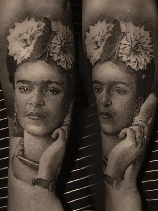 black and grey realism tatuaje en forearm #40117 | Tatuador Денис Тидан Торикашвили