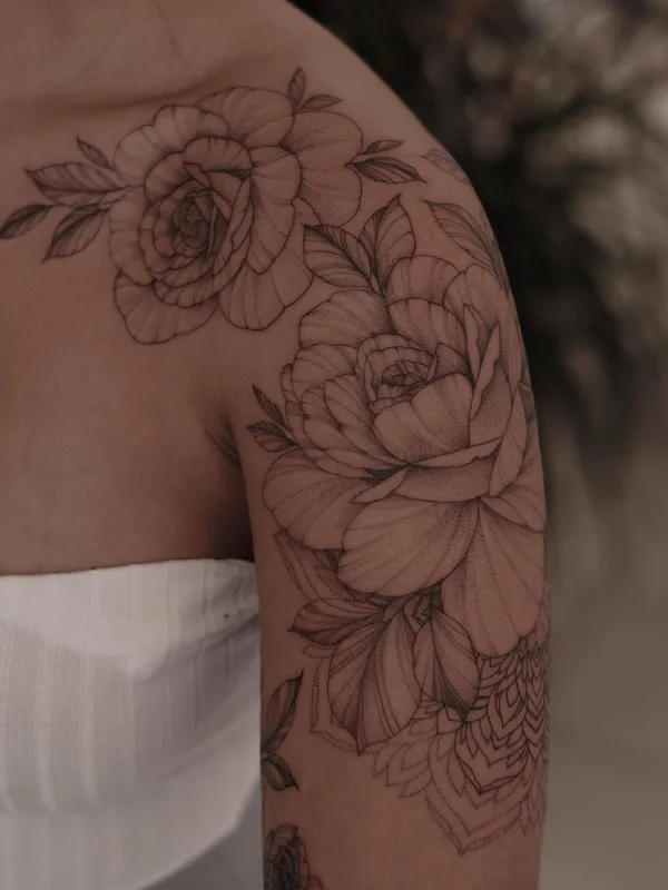 Лайнворк tattoo by Саша Масюк in Los Angeles