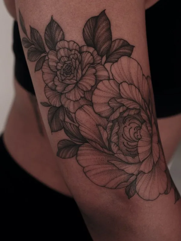 Лайнворк tattoo by Саша Масюк in Los Angeles
