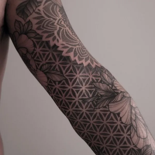 Linework tattoo by Саша Масюк in Los Angeles