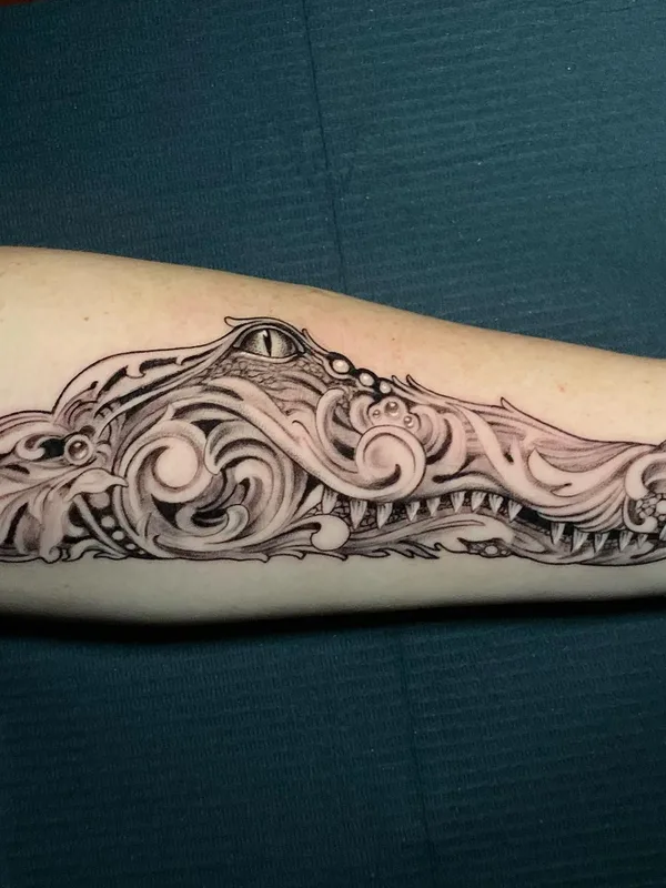 black and grey blackwork татуировка на forearm #56612 | Тату мастер Mitchell Lee