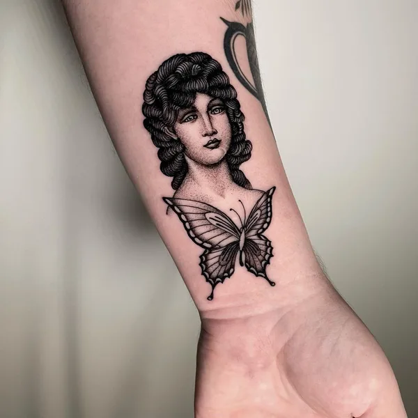 Traditional tattoo by Justin Olivier in New Orleans