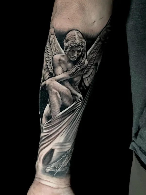 black and grey realism tatouage sur forearm #56725 | Artiste tatoueur Jacob DeNoyer