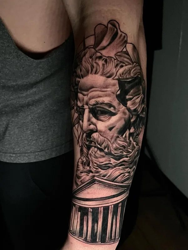 black and grey realism tatouage sur forearm #56732 | Artiste tatoueur Jacob DeNoyer