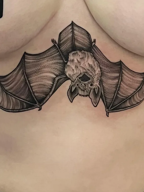 female black and grey black and grey Tatuaggio su sternum #56743 | Tatuatore Laura Black