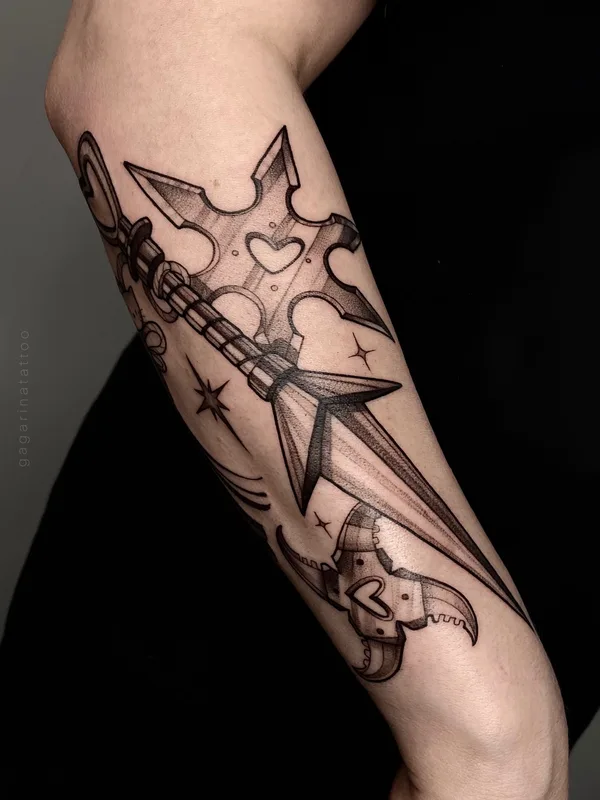 black and grey blackwork tatuaje en forearm #75067 | Tatuador Александра Гагарина