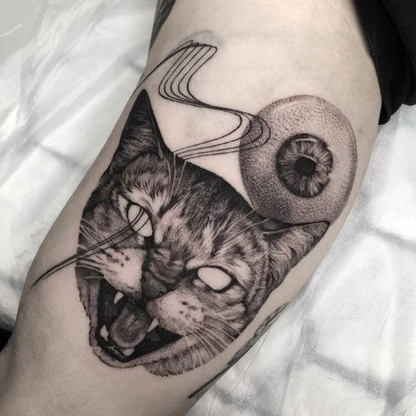 Graphic tattoo by Natalia Perrote in Praha