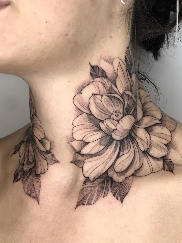 Graphic tattoo by Natalia Perrote in Praha