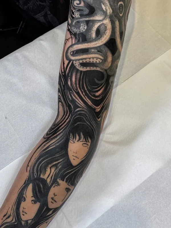 black and grey blackwork татуировка на forearm #45204 | Тату мастер Daan Boets