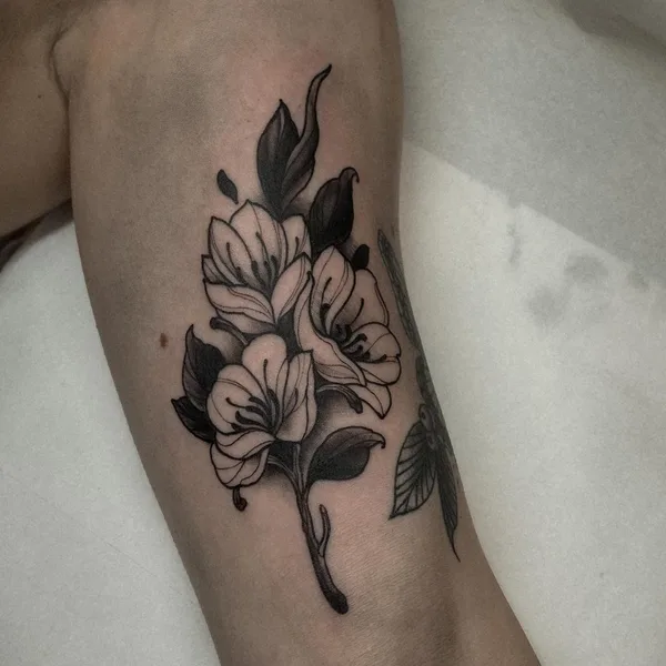 Abstract tattoo by Daan Boets in Haarlem