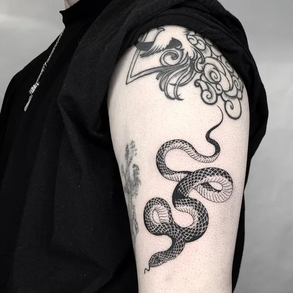 Чёрная tattoo by Noir Noah in Amstelveen