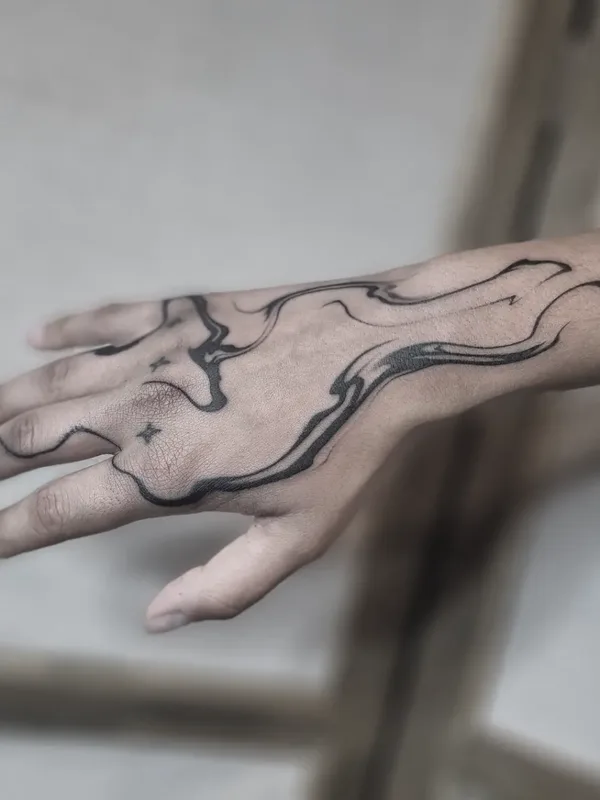 black blackwork татуировка на hand #62653 | Тату мастер Specimen