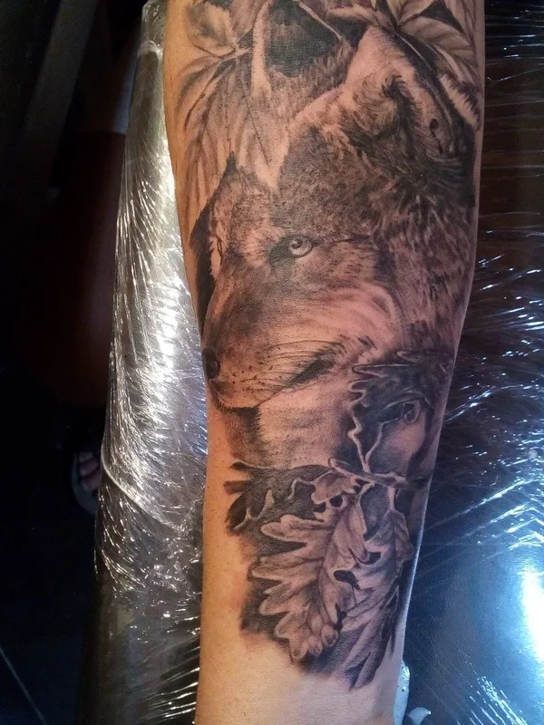 black and grey realism татуировка на forearm #34933 | Тату мастер Roman Sniatovskyi