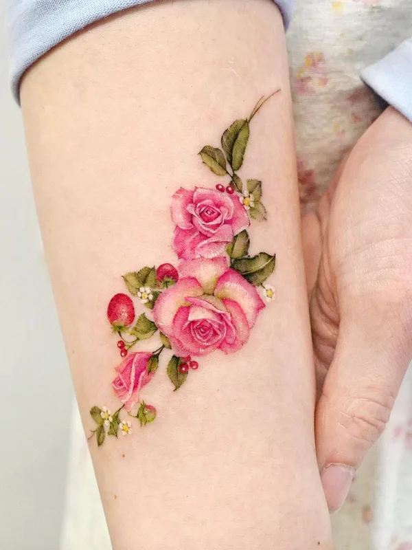 female color miniature, micro-realism Tatuaggio su forearm #53029 | Tatuatore Songe