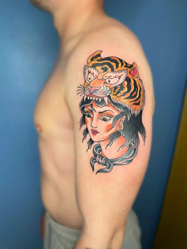 male color neo traditional tatuaje en upper arm #66434 | Tatuador Sergey Fish