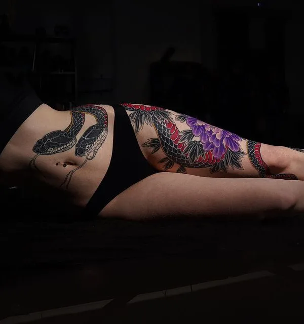 female color japanese татуировка на thigh #68188 | Тату мастер АРТЕМИЙ НЕУМОИН