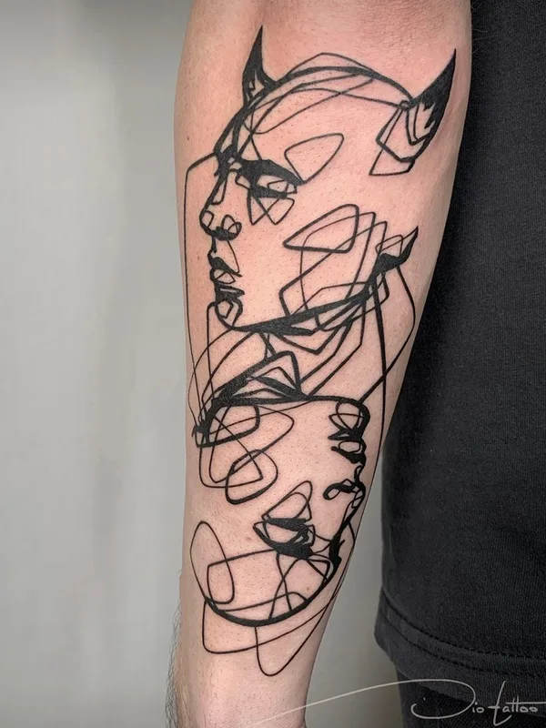 black abstract татуировка на forearm #36522 | Тату мастер Jio Maia