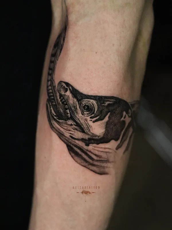 black and grey blackwork 타투 부위 forearm #70740 | 타투이스트 Евгения Моцар
