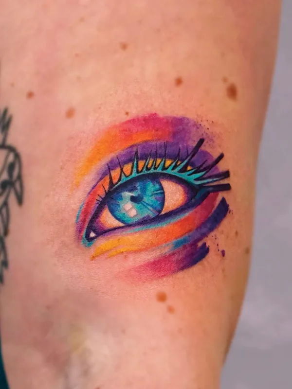 female color watercolor tatuaje en shoulder #56802 | Tatuador Aleksandra Stojanoska