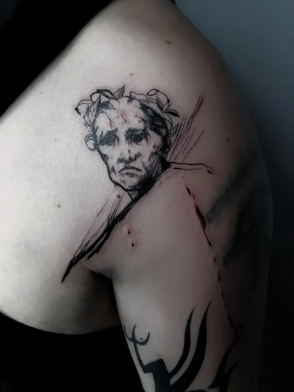 black sketch tattoo auf shoulder #72887 | Tätowierer Polina Inquizitsiya