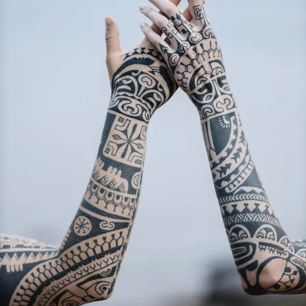 Ornamental tattoo by Дмитрий Бабахин in Saint Petersburg
