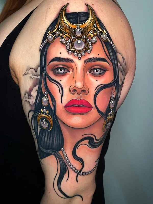 female color realism tatouage sur upper arm #45386 | Artiste tatoueur Arielle Gagnon