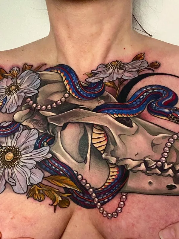 female color illustrative tatouage sur chest #45388 | Artiste tatoueur Arielle Gagnon