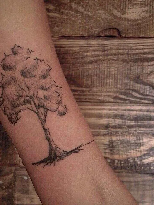 black sketch tatouage sur forearm #9331 | Artiste tatoueur La Bottega dell'Arte