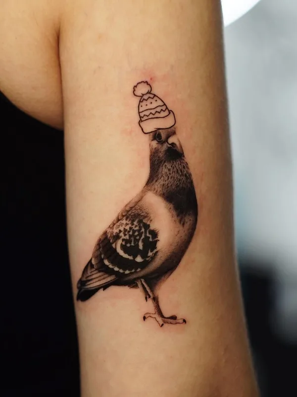 black and grey realism tattoo auf outer arm #62731 | Tätowierer Максим Син